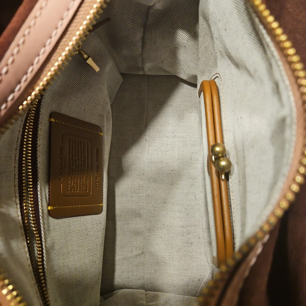 Coach Tea Rose Rogue Set - Picture 9 of 16